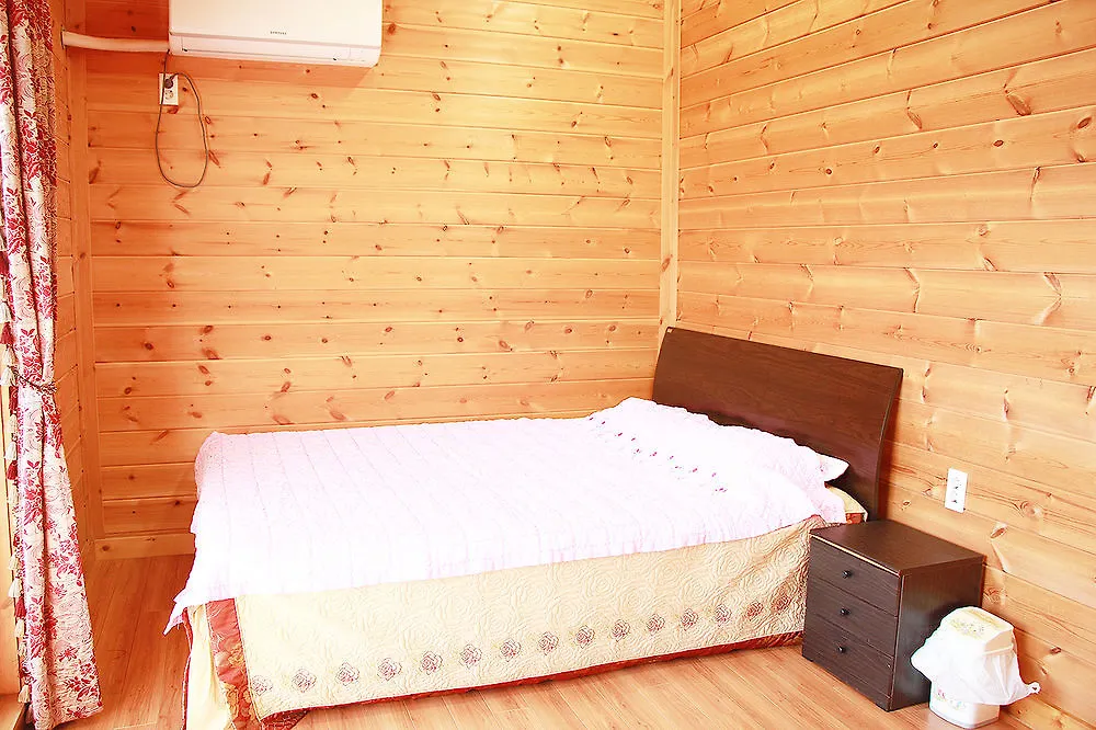 Sumang Pension Jeju 3*,